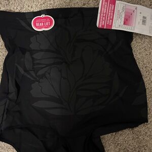 Maidenform Shapewear